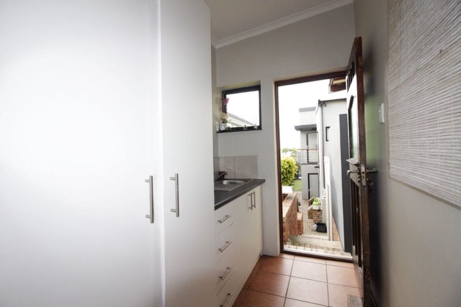 5 Bedroom Property for Sale in Humerail Eastern Cape